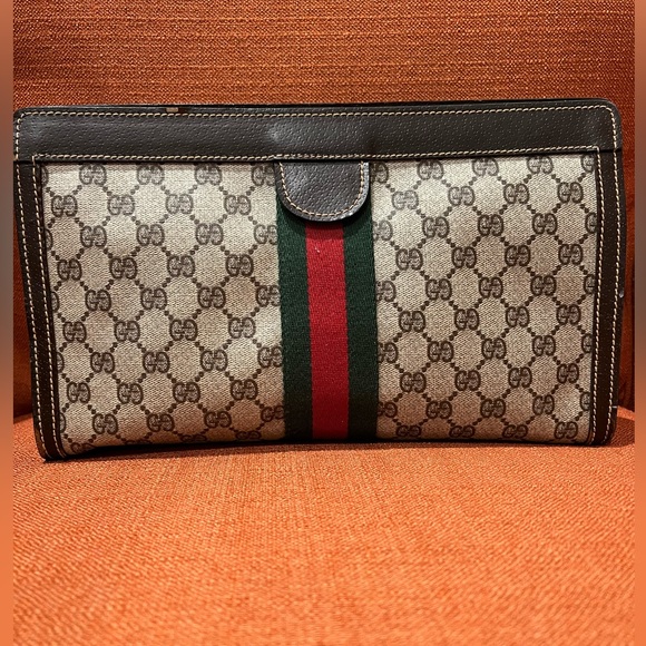 Gucci Vintage GG Clutch - Picture 2 of 11